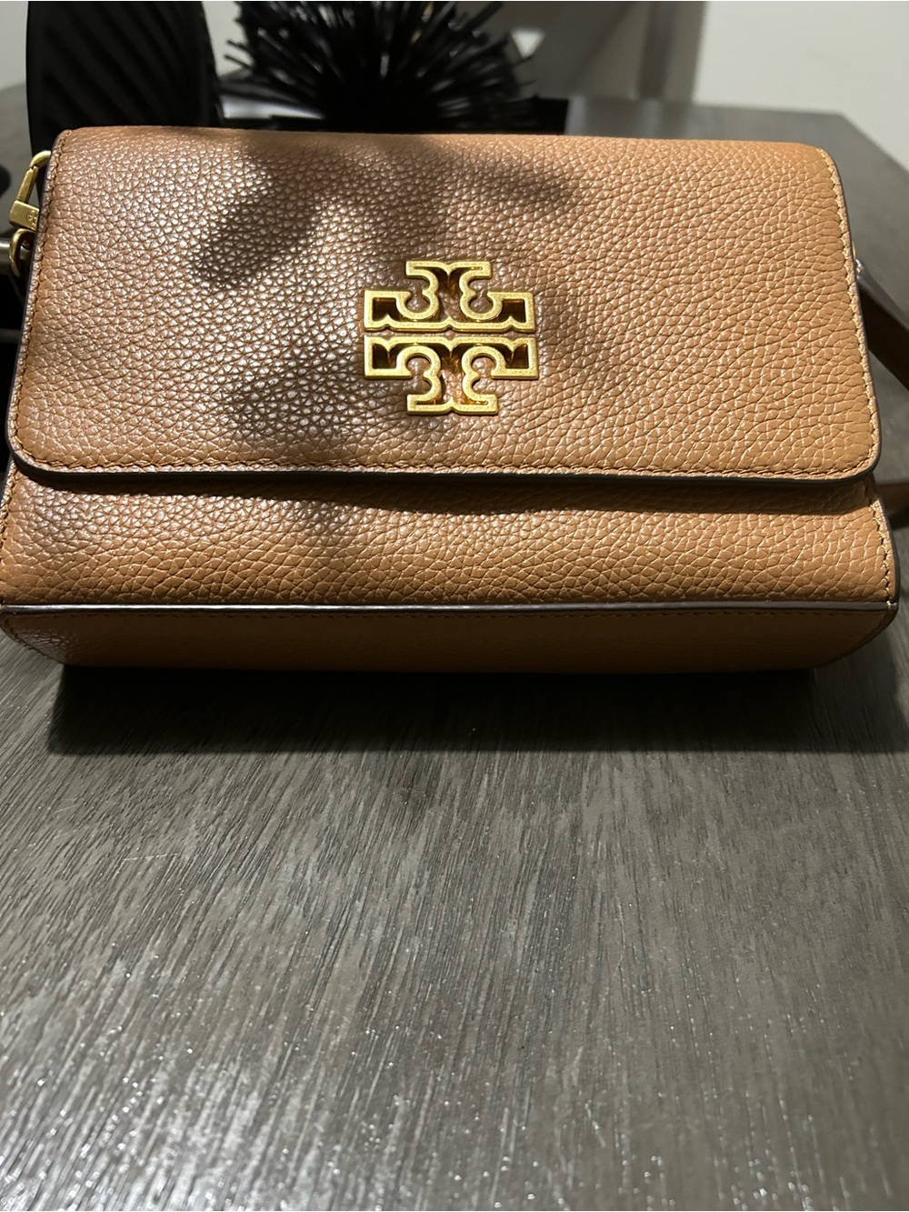 Tory Burch Caramel Pebbled Leather Crossbody with Gold Logo - Picture 5 of 8